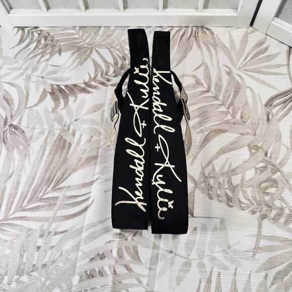 Kendall and Kylie Sandals - Picture 5 of 10